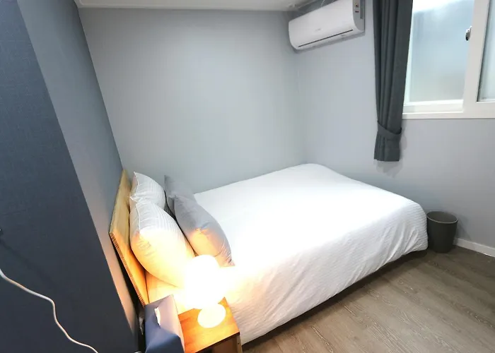 하 게스트하우스 3*